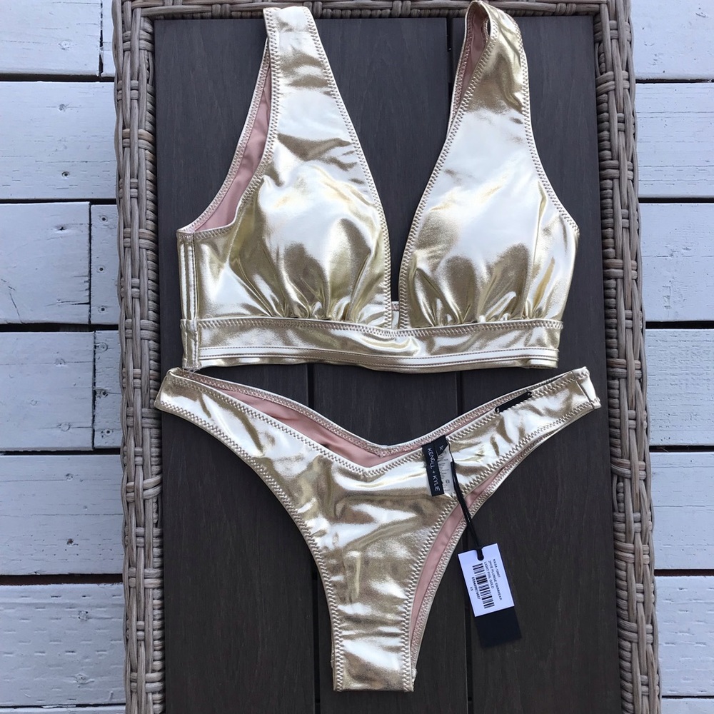 SALE‼️ Kendall+Kylie Plunge 2 Piece Swimsuit XS